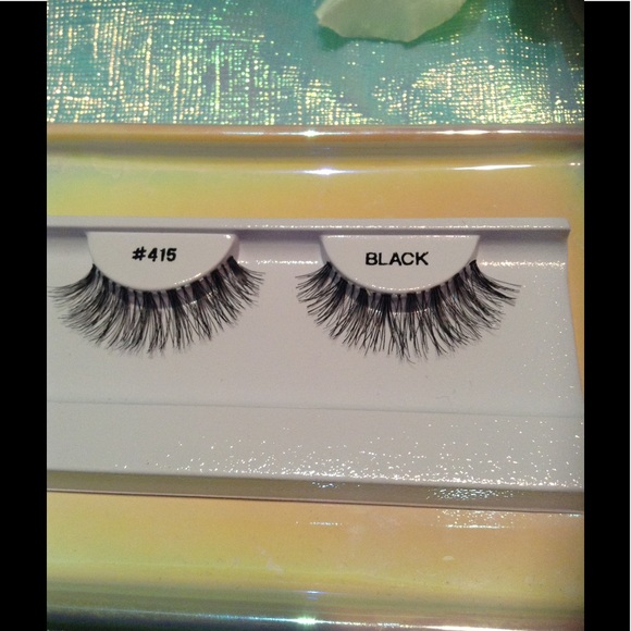 Eyelashes - Picture 3 of 3